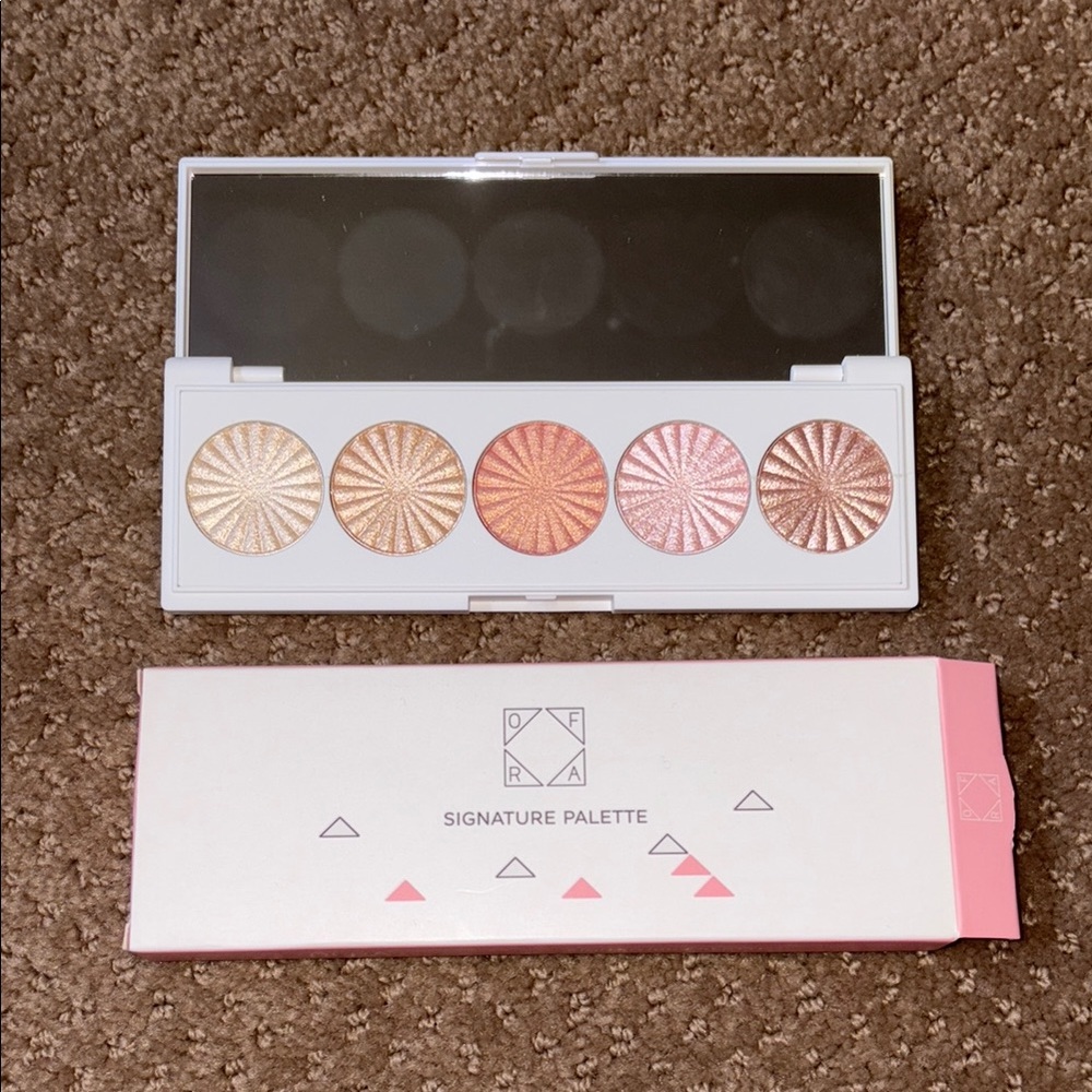 💋 Ofra Cosmetics Highlighter Pallete 💋